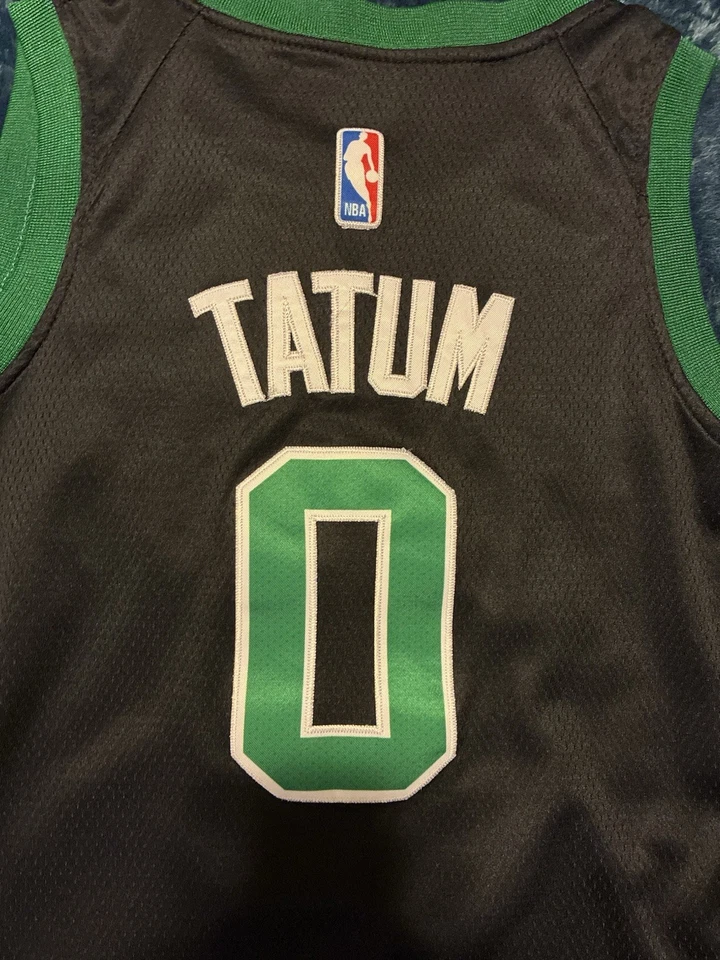 Футболка молодежная Celtics Jayson Tatum No0 Nike NBA средняя черная/зеленая - Изображение 2 из 4