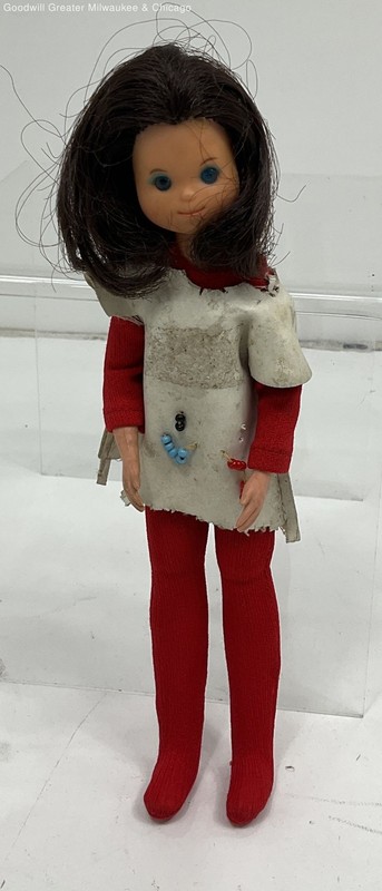 Mattel Brown Hair Red Outfit Blue Beads Classic Vintage Doll Plastic Fabric