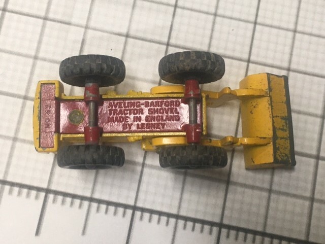 ミニカー MATCHBOX No.43 AVELING-BARFORD TRACTOR Aveling-Barford Tractor Shovel (43-B) | Matchbox Cars Wiki