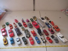Hot Wheels Matchbox  others lot of 35 cars lot of 2