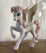 Beautiful shimmering white Unicorn Statue Fantasy sculpture child’s ornament.New