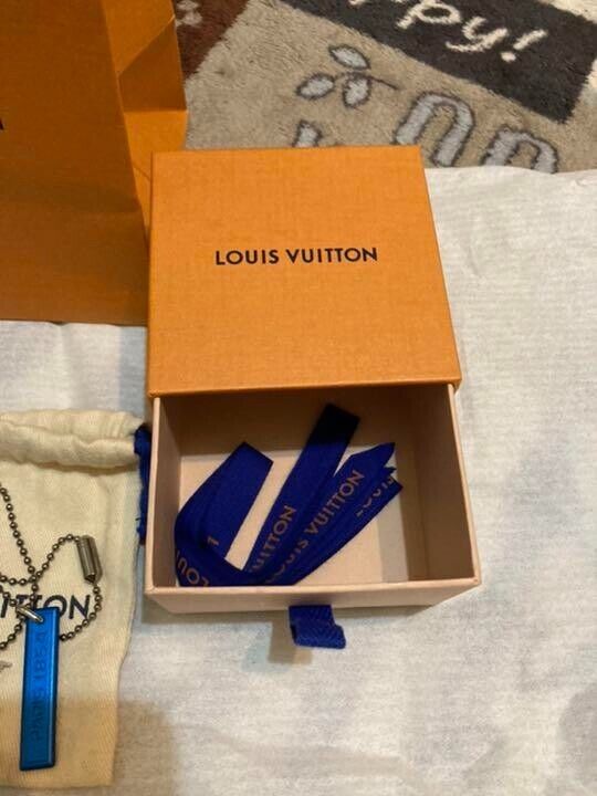 LOUIS VUITTON Collier LV Satellite Necklace Blue Silver Used w/ Original Box