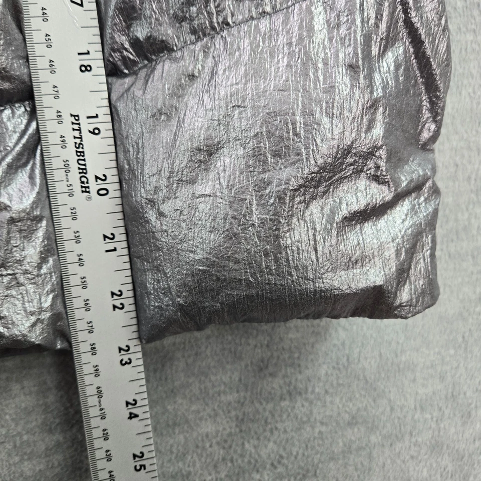 Chaqueta Anthropology Mujer Grande Gris Chaleco Puffer Plateado Metálico Traje Espacial Simulado Foto 3 de 4