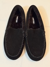 Lands End Black Fuzzy Lined Suede Moccasin Slippers Women  s Size 7 NEW w/out Box