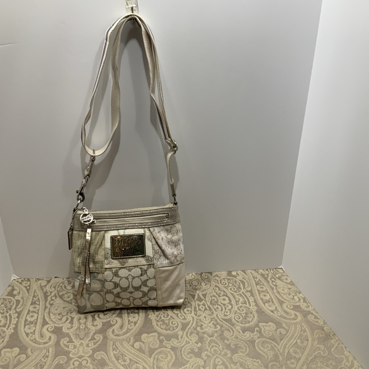Coach poppy Collection beige patchwork Crossbody bag Preowned | eBay