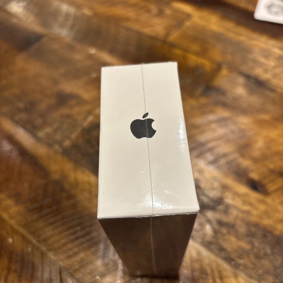 Apple Magic Mouse 2 - Image 3 of 3