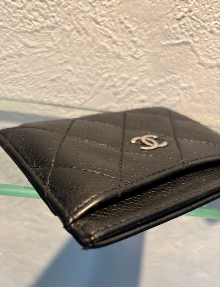 CHANEL Tarjetero Matelasse Negro Plata Logo Cuero Vintage Auténtico Foto 3 de 4