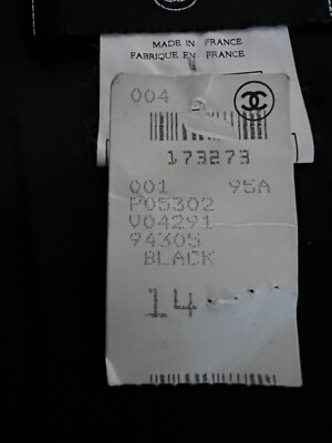 CHANEL BOUTIQUE 95A NEW TAGS TWEED LITTLE BLACK JACKET 24K GOLD CC