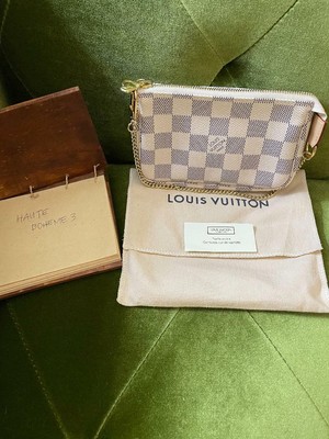 lv pochette accessoires azur