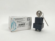 Siemens 3SB3000-4AD01 Key-Operated Switch 10A/400V 3SB30 00334060-01