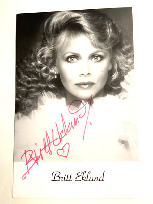 BRITT EKLAND Autogramm original signiert Foto 16 x 10 cm ''JAMES BOND''