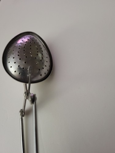 Tea Infused Hinged Spoon - Picture 5 of 5