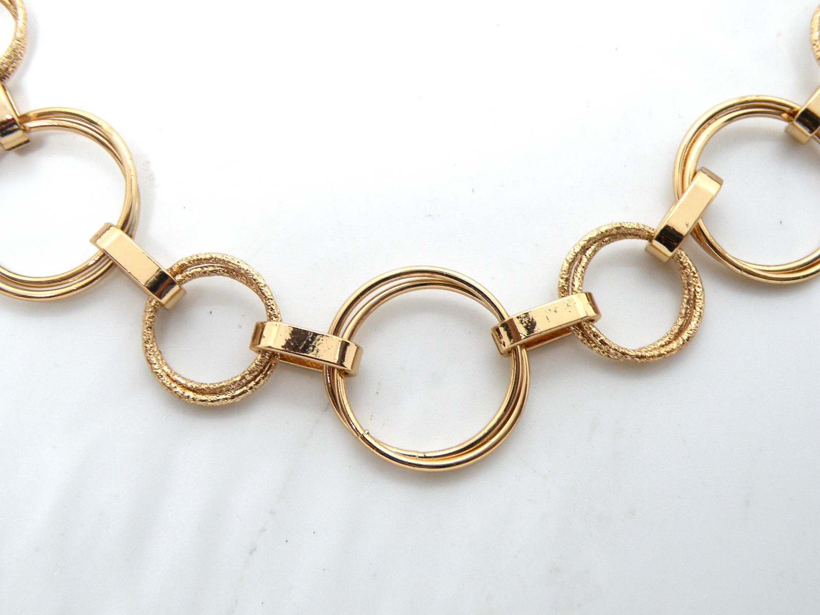 Rare GV9 Signed Link Chain Gold Tone Women Necklace & Pierced Earrings Set image 5