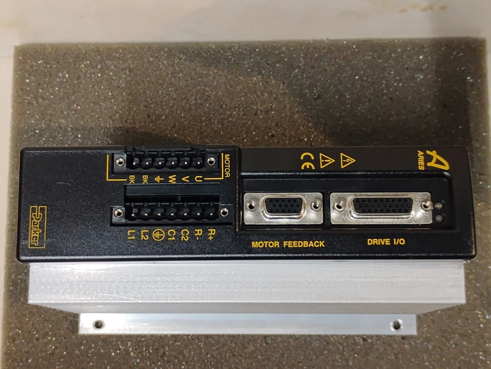 Servoaccionamiento Parker AR-04AE Aries Foto 3 de 4