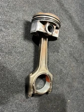 2017-2020 BMW OEM - Piston W/ Connecting ROD and bearings 8638450; 8654480