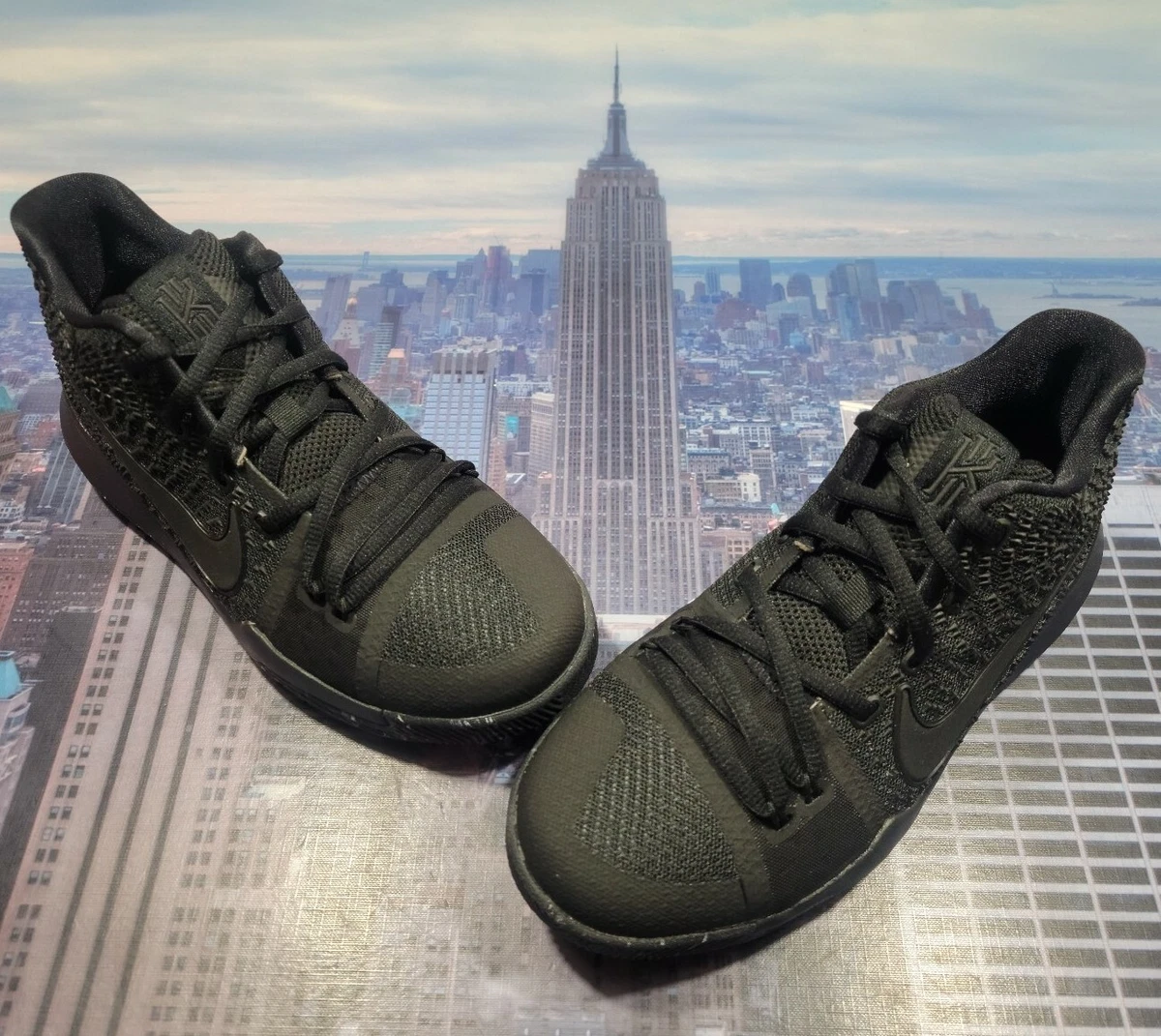 Kyrie deals 3 marble
