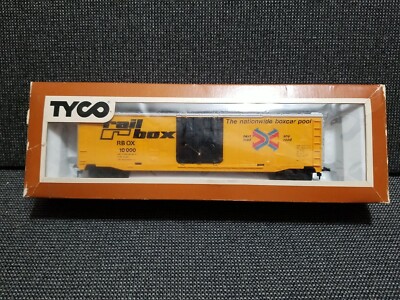 Tyco HO Scale RailBox 50' Plug Door Box Car RBOX 10000 - BOXED