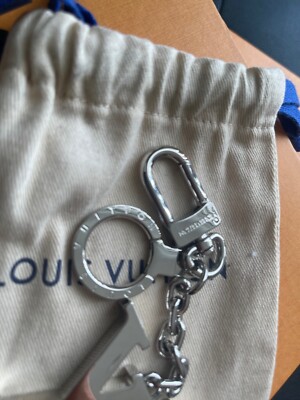 Louis Vuitton 2054 Key Ring and Bag Charm Resin and Metal | eBay display picture 1