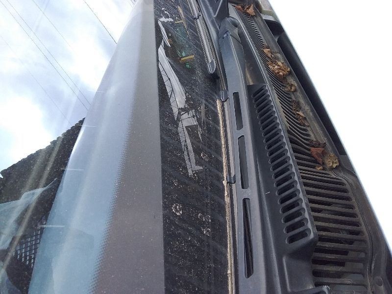 Bentley Continental GT 2005 Right Wiper arm