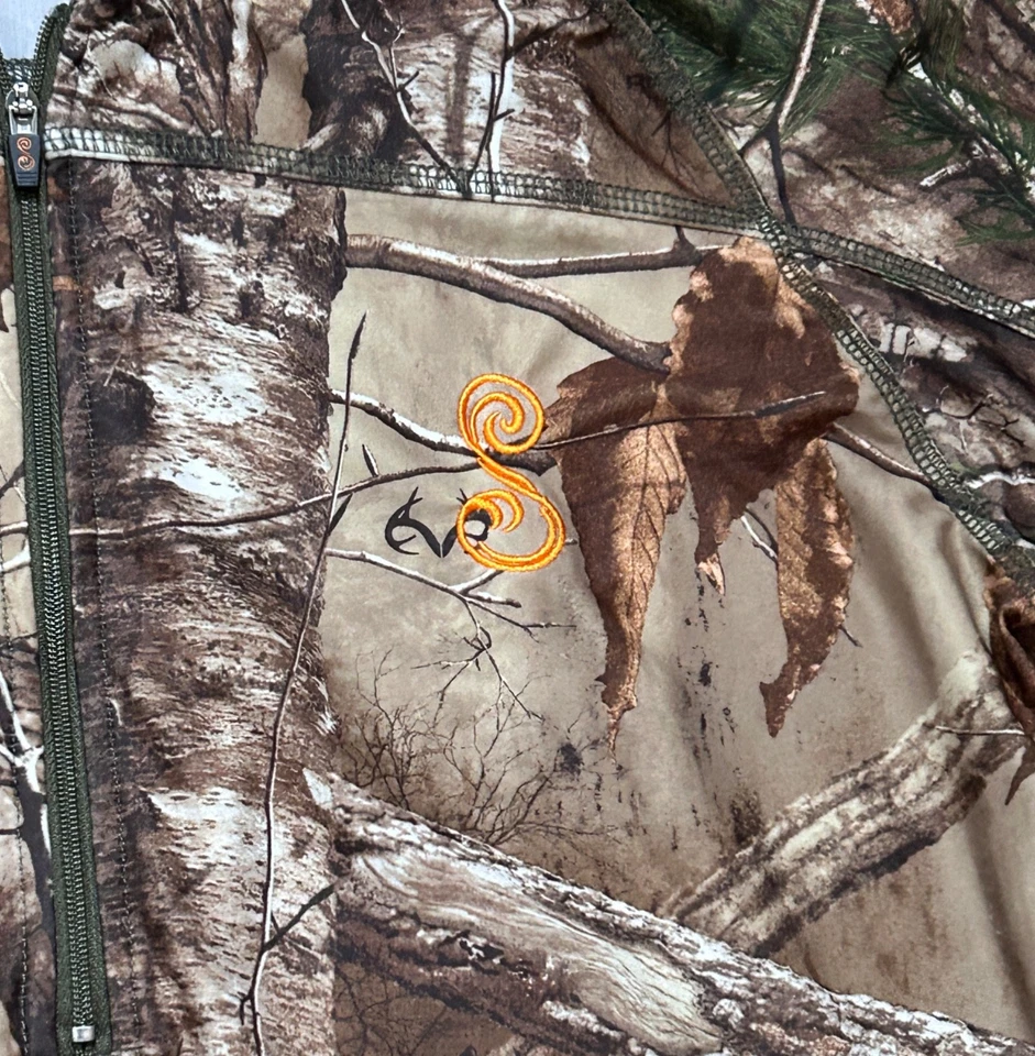 SHE Outdoors Shirt Women Size Large Camouflage Real Tree Active Hood 1/4 Zip EC - Image 4 of 4