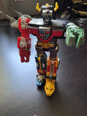 Bandai Voltron Vintage Robot Figure Toy 1981 Vintage.