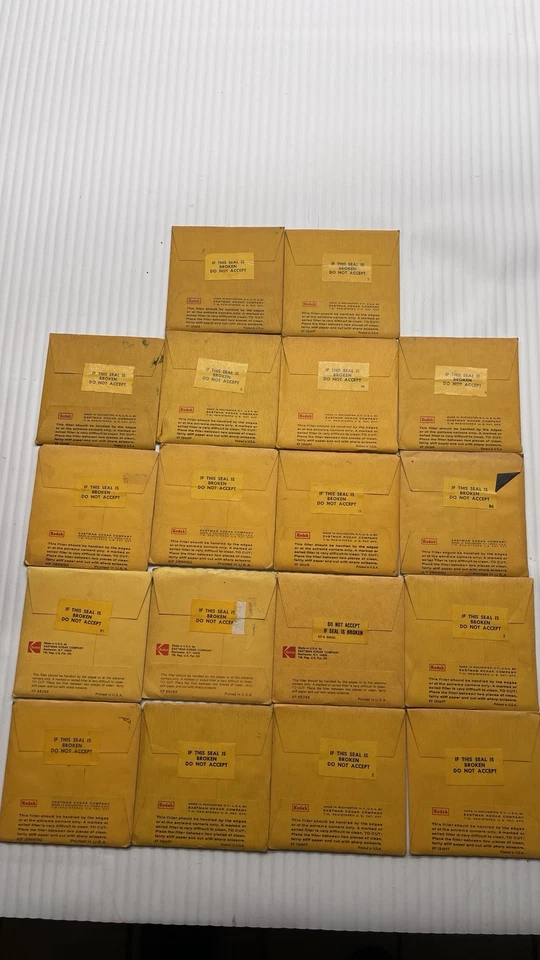 Wratten Kodak Filter 3x3 inch 75mm Gelatin Filter #85N6 SEALED! New/Vintage - Image 2 of 4