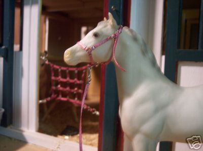 Jaapi ROSE PINK *FOAL* halter w/lead - fits Breyer traditional foal or Classics - Picture 1 of 1