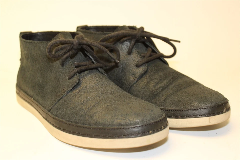 Botas al tobillo UGG Neumel Chukka para mujer talla 8,5 negras de gamuza áspera con cordones cómodas Foto 2 de 4