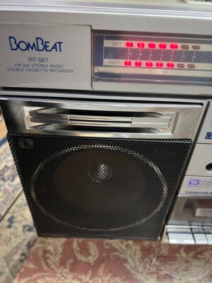 ラジオ・コンポ TOSHIBA RT-S87 TOSHIBA RT-S87 Bomb Beat FM/AM double radio cassette