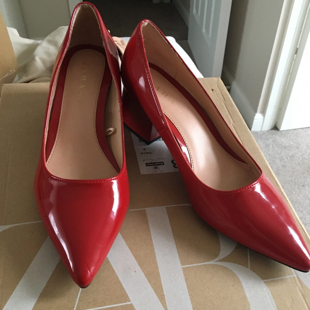 LEATHER HIGH HEEL SHOES - Red | ZARA Angola