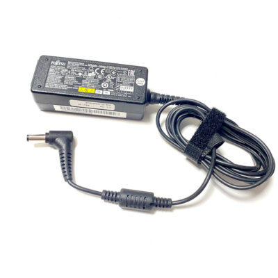 Fujitsu ADP-40PH AD Netzteil 20V 2A 40W S26113-E578-V55-04 S900 S920 S720 Futro
