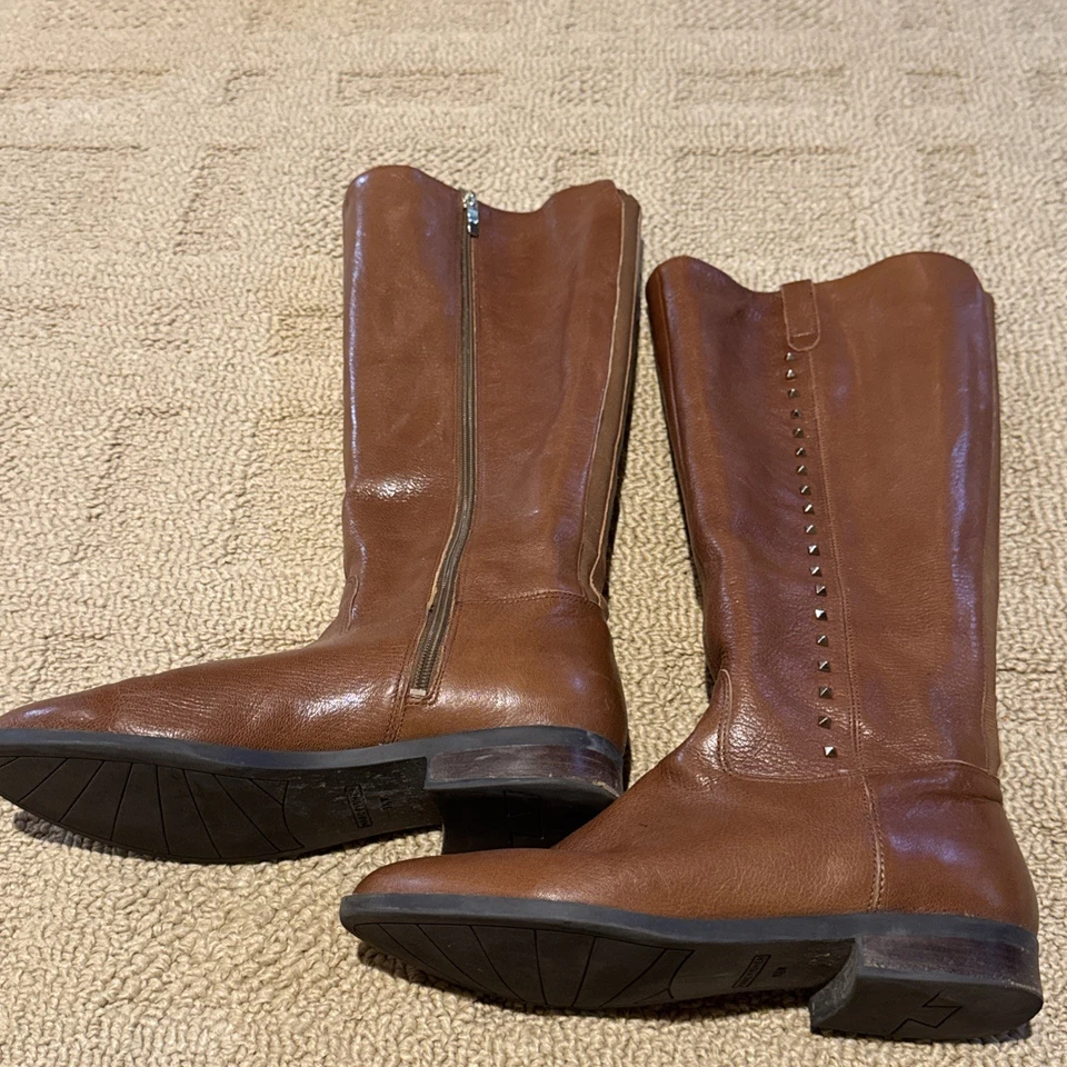 Marc Fisher Women's Riding Boots Brown Leather, Round Toe, Side Zip, Size 9.5M - Image 2 of 4