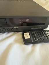 Hitachi VCR Player with Remote