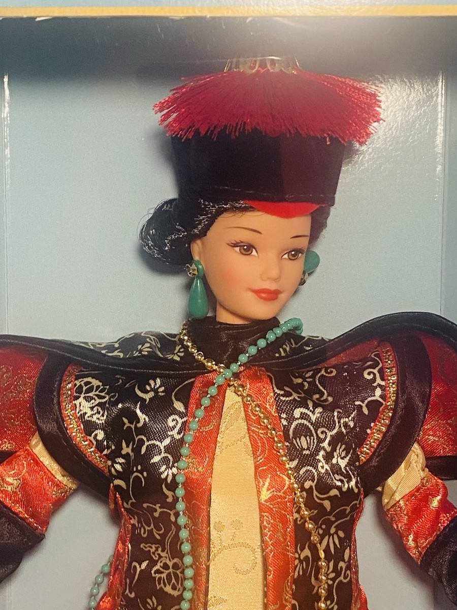 POUPEE BARBIE IMPERATRICE de CHINE - CHINESE IMPRESS EUR 65,00
