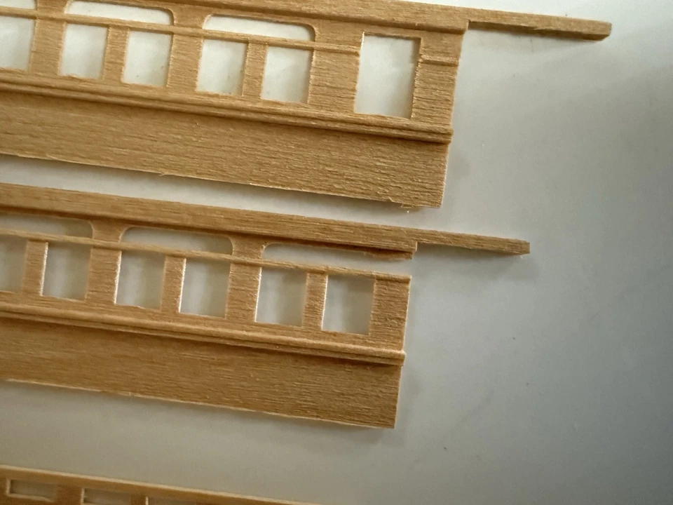 HO La Belle 60' Interburban Combine Craftsman Kit HQ65 & 1 Walthers Trolley Pole - Image 4 of 4