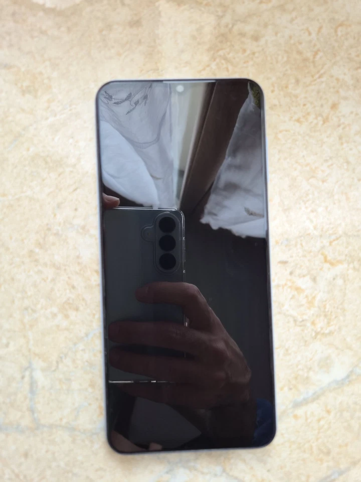 Samsung Galaxy A13 · 64GB, foto 2 di 5
