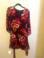 White House Black Market Burgundy Pink Floral V-Neck Mini Dress 10 3/4 Sleeve