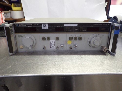 HP 8684A SIGNAL GENERATOR 5.4-12.5 GHz w/ OPT 001 +10dBm OUTPUT POWER TESTED - Picture 1 of 14
