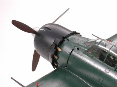 Tamiya - 1/32 Mitsubishi A6M5 Zero Fighter Plastic Model Airplane Kit