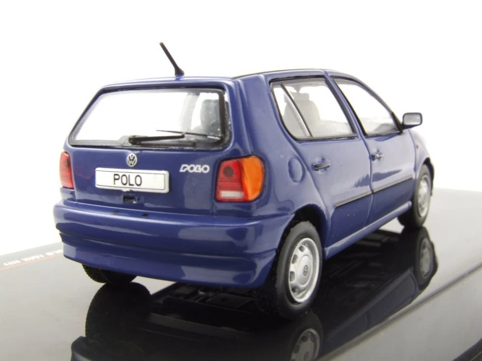 VW Polo 3 1994 Blu Modellino 1:43 Ixo Models - Immagine 2 di 4