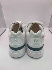 On Men's The Roger Advantage lace-up sneakers-White 9US
