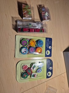 Lot Of 5 Around The Block Soft Charms & Clipper With 150 Clips For Scrapbooking