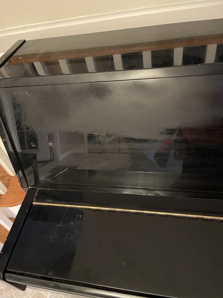 Piano vertical Yamaha LU-11 T 501723 - Imagem 2 de 4