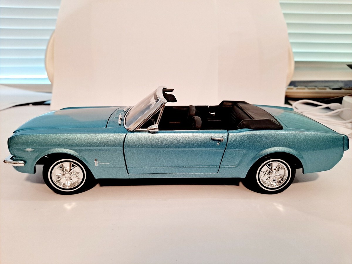 Revell 1:18 DIE-CAST MODEL コンバーチブル アメリカ s-l400.jpg