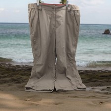 LL Bean Missy's Size 16 Petite 100 Nylon Stretch Waist Khaki Hiking Crop Pants