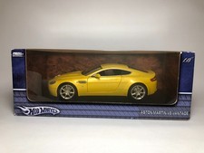 1/18 Hot Wheels ASTON MARTIN V8 VANTAGE