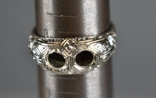 LADIES 14KT GOLD ANTIQUE RAISED FILIGREE 2 STONE SETTING RING SZ 7.5 TW 3.3gr