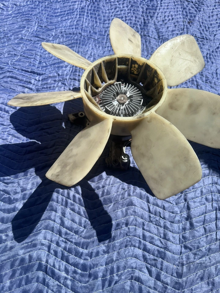 98-07 Lexus Lx470 Land Cruiser 4.7L Engine Cooling Fan W/ Bracket OEM 👍 Foto 2 de 4