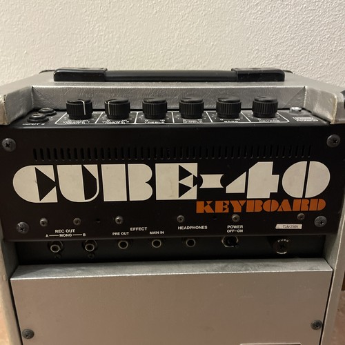 ROLAND CUBE-40 SPEZIAL MUSIKVERSTÄRKER Keyboard - Bild 7 von 7