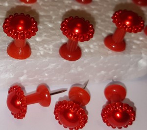 tacks